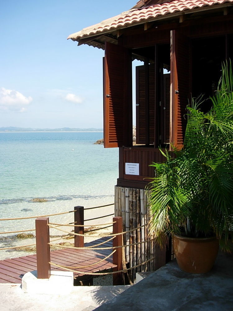 Gem Island Resort & Spa Pulau Gemia Екстериор снимка