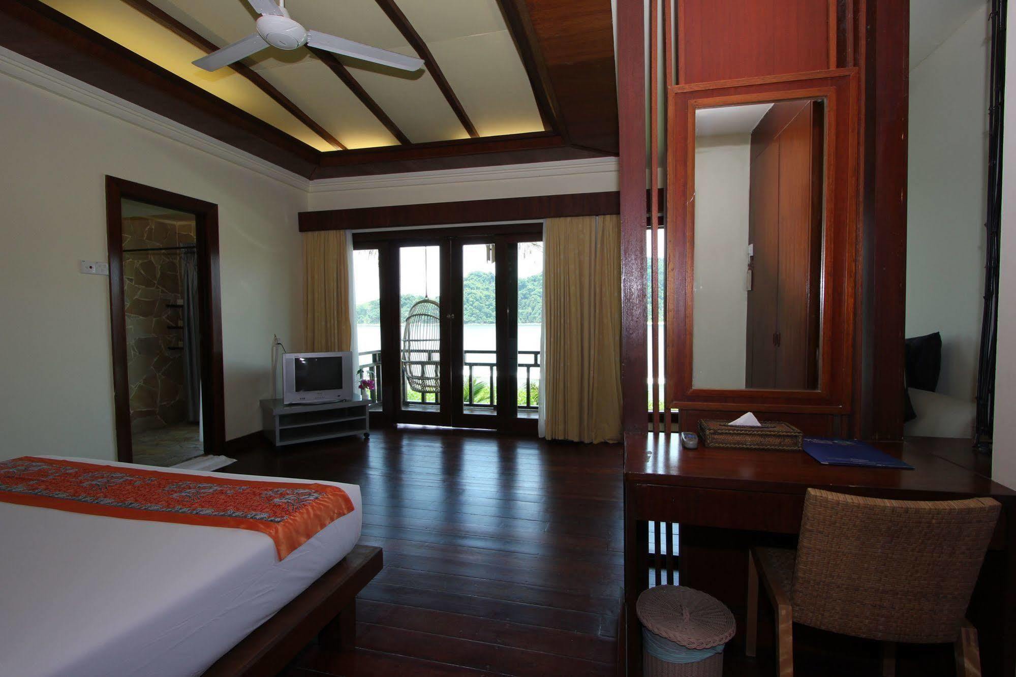 Gem Island Resort & Spa Pulau Gemia Екстериор снимка